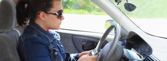 Cell Phone Use and Texting While Driving Laws by State